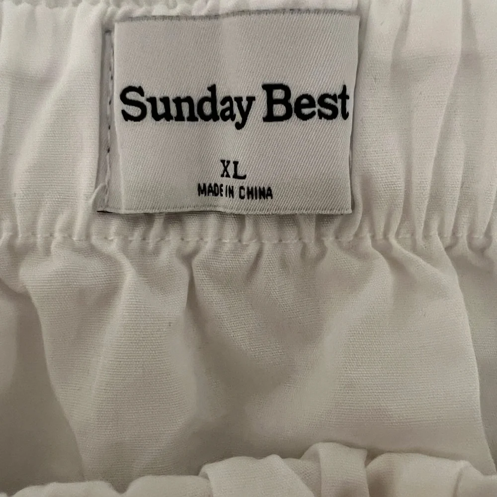 NWT Aritzia Sunday Best 100% Cotton White Bubbly/Balloon Mini Skirt- Sz XL